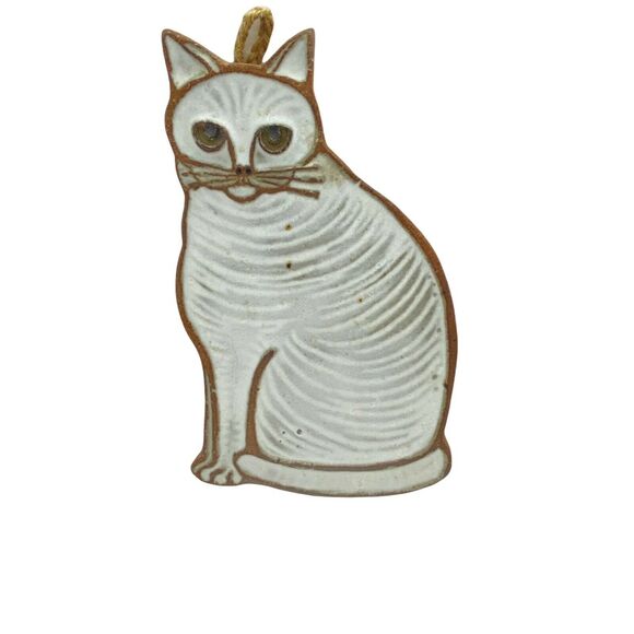 Cat Wall Hanging Handmade Vintage Victoria Littlejohn White Gray Brown Ceramic